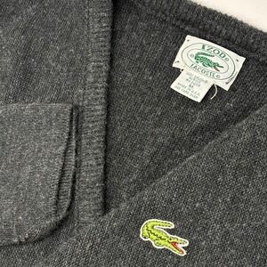Vintage IZOD Lacoste V-Neck Sweater Men's M Gray Orlon Acrylic USA Croc Logo